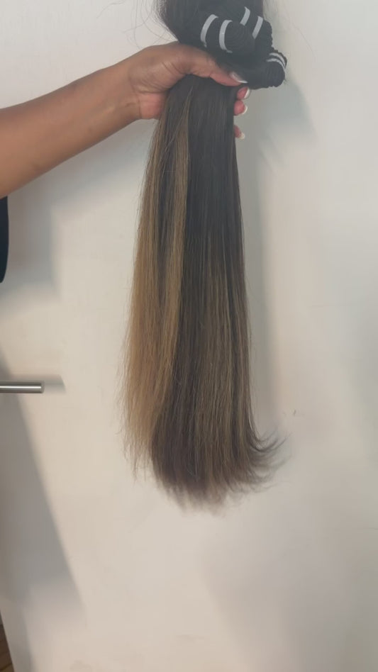 1B Blonde Multitonal Highlights - Colouring Service
